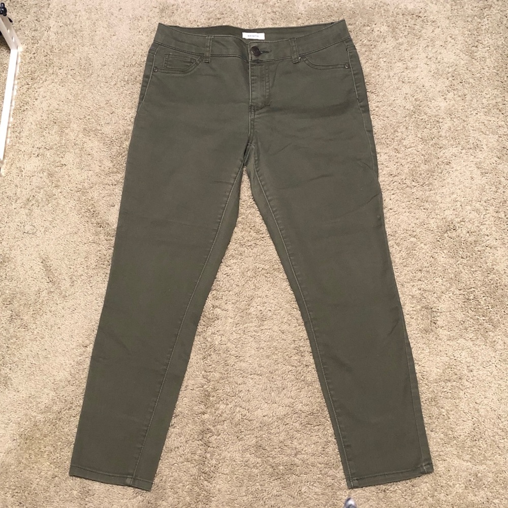 Blue Asphalt Women’s Khaki Colored Ankle Legging Jeans, Size L